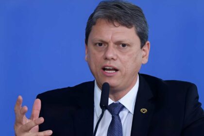 Agora Notícias Brasil cita pesquisa realizada pela Paraná Pesquisas no Estado de São Paulo.