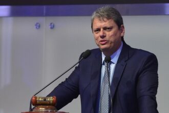 tarcsio de freitas governador de so paulo ctg2fcnd