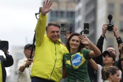 Revista Oeste cita pesquisa realizada pela Paraná Pesquisas.