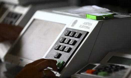 BZ Notícias cita pesquisa realizada pela Paraná Pesquisas.