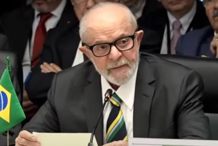 O Palaciano cita pesquisa realizada pela Paraná Pesquisas no Distrito Federal. 1 O Palaciano cita pesquisa realizada pela Paraná Pesquisas no Distrito Federal.