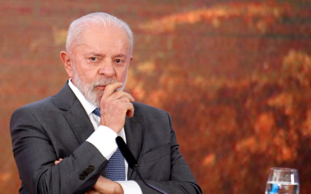 Revista ES Brasil cita pesquisa realizada pela Paraná Pesquisas no Estado do Espírito Santo.