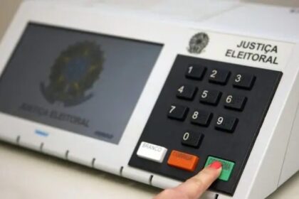 Revista Oeste cita pesquisa realizada pela Paraná Pesquisas no Estado do Pará.
