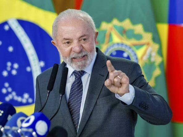 Agenda do Poder cita pesquisa realizada pela Paraná Pesquisas.