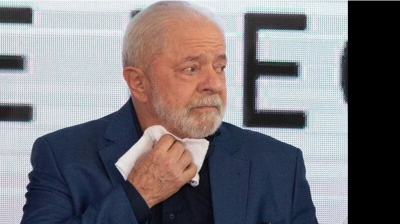 B News cita pesquisa realizada pela Paraná Pesquisas.