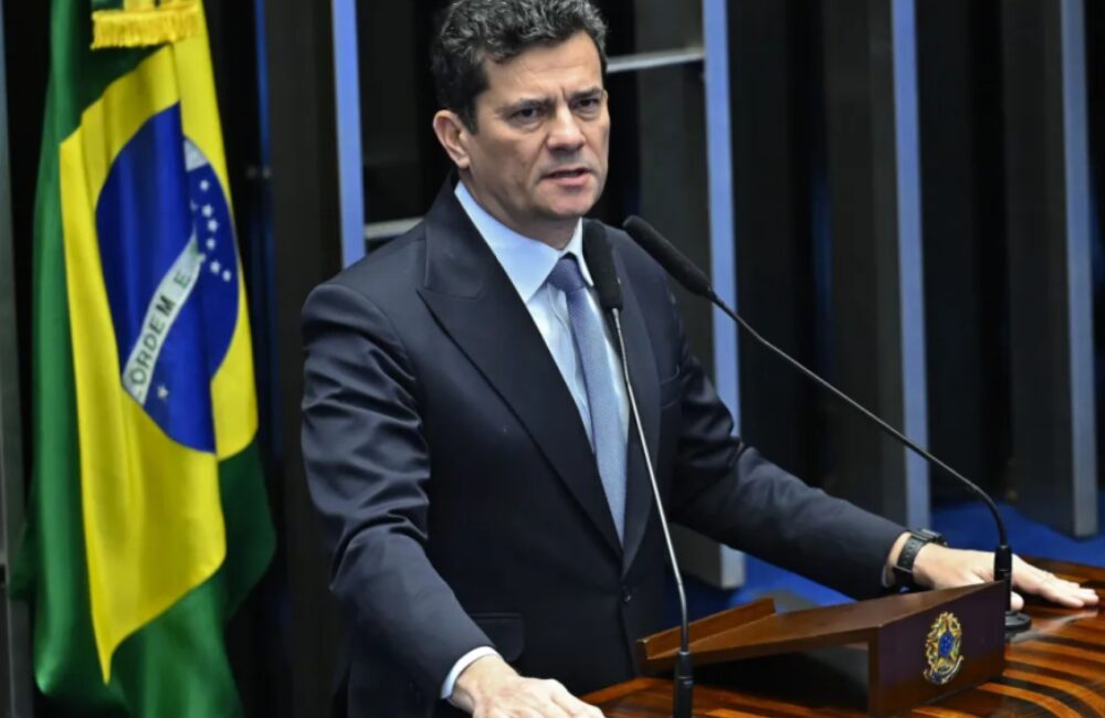 Jornal de Colombo cita pesquisa realizada pela Paraná Pesquisas no Estado do Paraná. 1 Jornal de Colombo cita pesquisa realizada pela Paraná Pesquisas no Estado do Paraná.