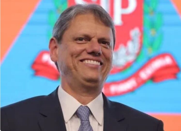 Band cita pesquisa realizada pela Paraná Pesquisas no Estado de São Paulo. 1 Band cita pesquisa realizada pela Paraná Pesquisas no Estado de São Paulo.