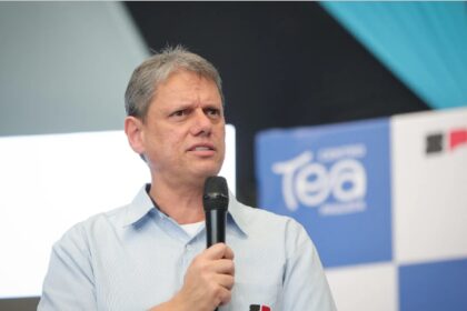 Gazeta do Povo cita pesquisa realizada pela Paraná Pesquisas no Estado de São Paulo.