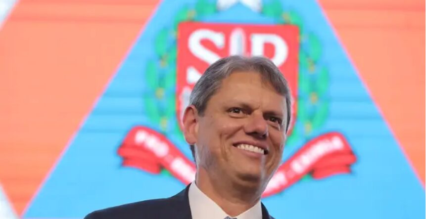 Revista Oeste cita pesquisa realizada pela Paraná Pesquisas no Estado de São Paulo.