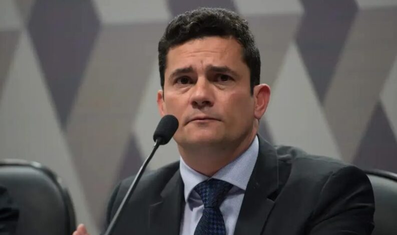 Portal Centro Norte cita pesquisa realizada pela Paraná Pesquisas no Estado do Paraná. 1 Portal Centro Norte cita pesquisa realizada pela Paraná Pesquisas no Estado do Paraná.