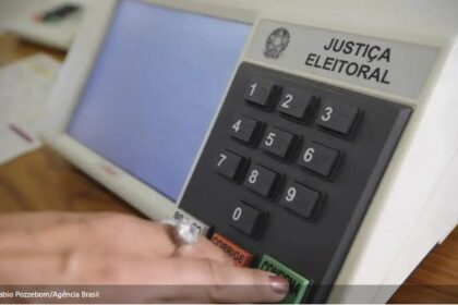 Revista Forum cita pesquisa realizada pela Paraná Pesquisas no Estado do Paraná.