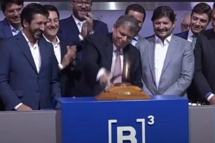 UOL Notícias cita pesquisa realizada pela Paraná Pesquisas no Estado de São Paulo.