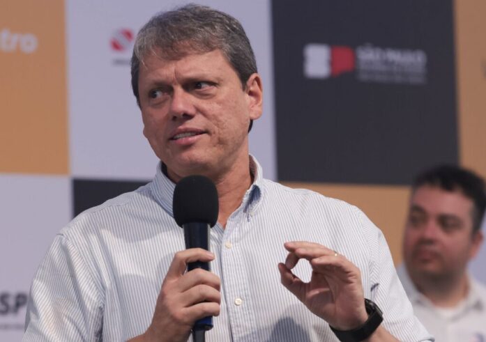 Jornal Impacto Cotia cita pesquisa realizada pela Paraná Pesquisas no Estado de São Paulo.