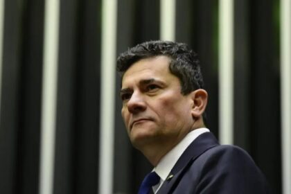 Gazeta do Povo cita pesquisa realizada pela Paraná Pesquisas no Estado do Paraná.