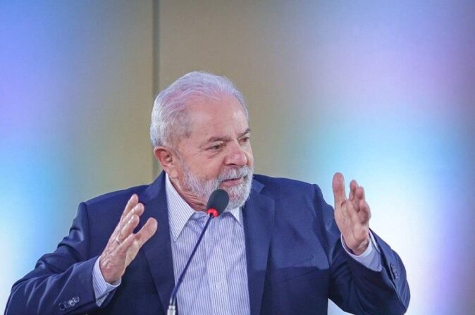 Nossa Voz cita pesquisa realizada pela Paraná Pesquisas no Estado de São Paulo.