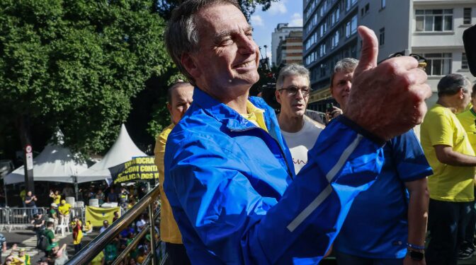 Gazeta do Povo cita pesquisa realizada pela Paraná Pesquisas no Estado do Paraná. 1 Gazeta do Povo cita pesquisa realizada pela Paraná Pesquisas no Estado do Paraná.