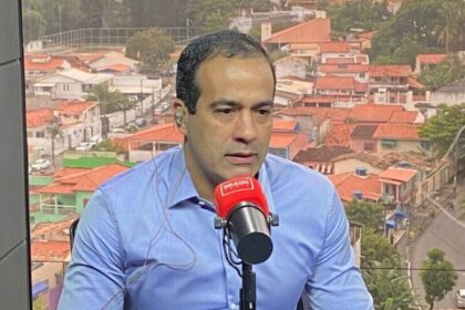 Brado Jornal cita pesquisa realizada pela Paraná Pesquisas no Município de Salvador.