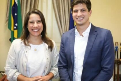 UOL Notícias cita pesquisa realizada pela Paraná Pesquisas no Estado de Pernambuco.