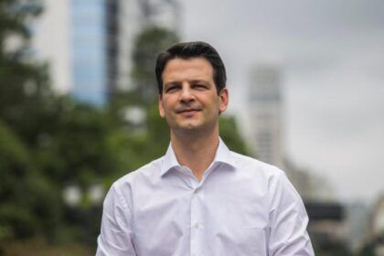 Rádio Band News cita pesquisa realizada pela Paraná Pesquisas no Município de Curitiba.