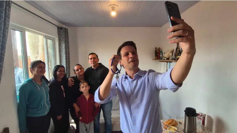 Blog do Esmael cita pesquisa realizada pela Paraná Pesquisas no Município de Curitiba.