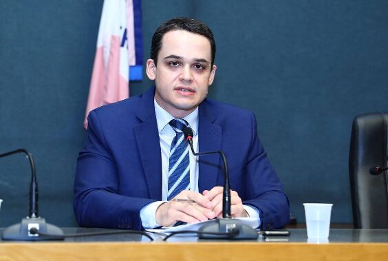 Metrópoles cita pesquisa realizada pela Paraná Pesquisas no Município de Vitória.