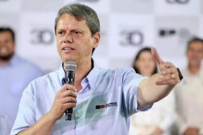 Band cita pesquisa realizada pela Paraná Pesquisas no Estado de São Paulo.