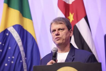 CNN Brasil cita pesquisa realizada pela Paraná Pesquisas no Estado de São Paulo.
