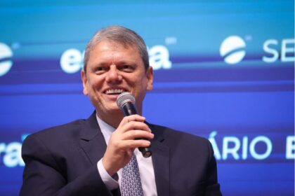 Crusoé cita pesquisa realizada pela Paraná Pesquisas no Estado de São Paulo.