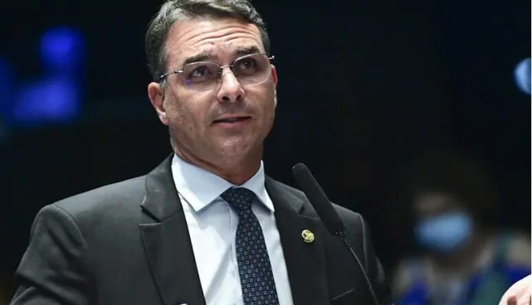 Revista Oeste cita pesquisa realizada pela Paraná Pesquisas no Estado do Rio de Janeiro.