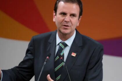 Agenda do Poder cita pesquisa realizada pela Paraná Pesquisas no Município do Rio de Janeiro.