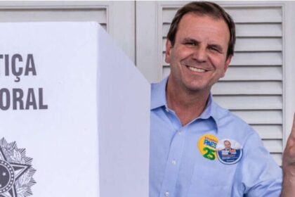 A Crítica cita pesquisa realizada pela Paraná Pesquisas no Estado do Rio de Janeiro.