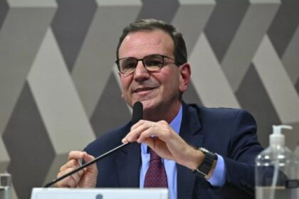 Rádio Manchete Rio cita pesquisa realizada pela Paraná Pesquisas no Município do Rio de Janeiro.