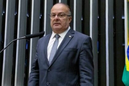Metrópoles cita pesquisa realizada pela Paraná Pesquisas no Município de Natal.