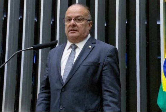 Metrópoles cita pesquisa realizada pela Paraná Pesquisas no Município de Natal. 1 Metrópoles cita pesquisa realizada pela Paraná Pesquisas no Município de Natal.
