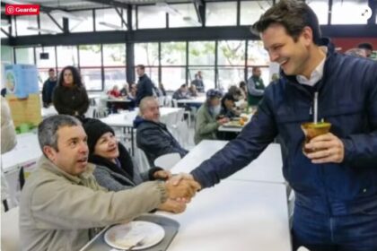 Jornale cita pesquisa realizada pela Paraná Pesquisas.