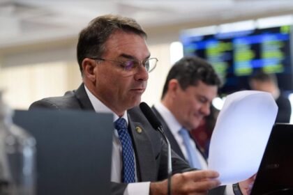 Carta Capital cita pesquisa realizada pela Paraná Pesquisas no Estado do Rio de Janeiro.
