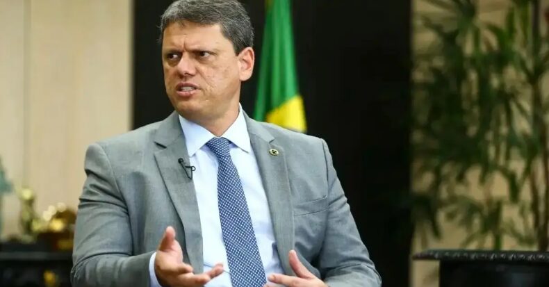 Bahia Notícias cita pesquisa realizada pela Paraná Pesquisas no Estado de São Paulo. 1 Bahia Notícias cita pesquisa realizada pela Paraná Pesquisas no Estado de São Paulo.