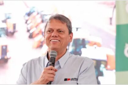 Gazeta do Povo cita pesquisa realizada pela Paraná Pesquisas no Estado de São Paulo.