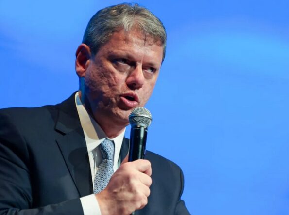 Agenda do Poder cita pesquisa realizada pela Paraná Pesquisas no Estado de São Paulo. 1 Agenda do Poder cita pesquisa realizada pela Paraná Pesquisas no Estado de São Paulo.