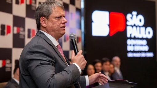 Clube FM cita pesquisa realizada pela Paraná Pesquisas no Estado de São Paulo.