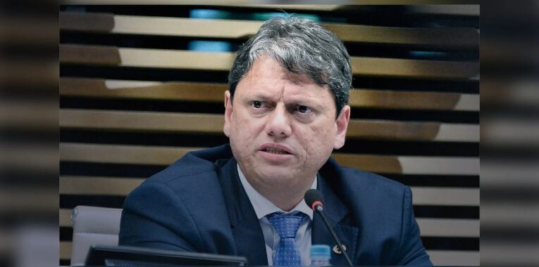 D'Ponta cita pesquisa realizada pela Paraná Pesquisas no Município de São Paulo. 1 D'Ponta cita pesquisa realizada pela Paraná Pesquisas no Município de São Paulo.