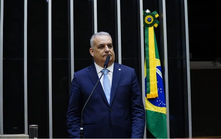Tribuna do Sertão cita pesquisa realizada pela Paraná Pesquisas no Estado de Alagoas. 1 Tribuna do Sertão cita pesquisa realizada pela Paraná Pesquisas no Estado de Alagoas.