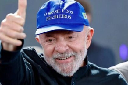 B News cita pesquisa realizada pela Paraná Pesquisas.