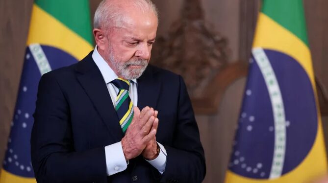 Rádio Bandeirantes cita pesquisa realizada pela Paraná Pesquisas. 1 Rádio Bandeirantes cita pesquisa realizada pela Paraná Pesquisas.