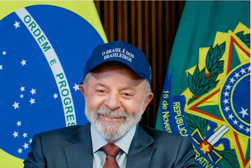 Diário de Pernambuco cita pesquisa realizada pela Paraná Pesquisas. 1 Diário de Pernambuco cita pesquisa realizada pela Paraná Pesquisas.