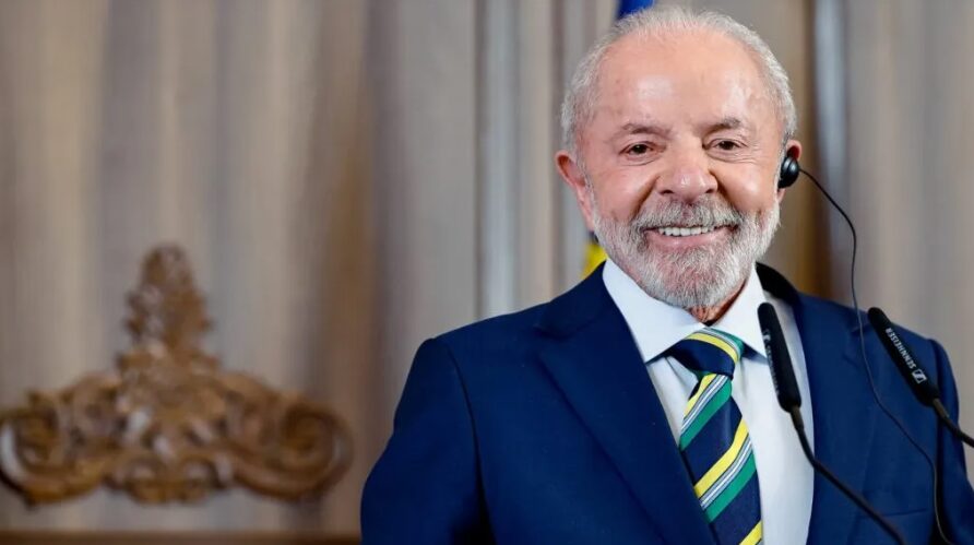 TVT News cita pesquisa realizada pela Paraná Pesquisas. 1 TVT News cita pesquisa realizada pela Paraná Pesquisas.