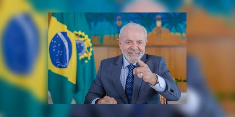D'Ponta cita pesquisa realizada pela Paraná Pesquisas. 1 D'Ponta cita pesquisa realizada pela Paraná Pesquisas.
