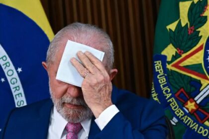 Gazeta do Povo cita pesquisa realizada pela Paraná Pesquisas.