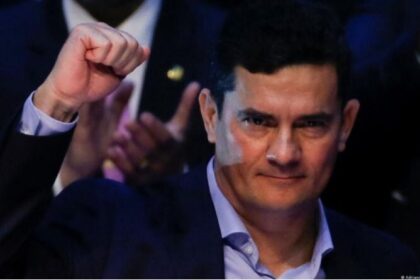 Portal Agora cita pesquisa realizada pela Paraná Pesquisas no Estado do Paraná.