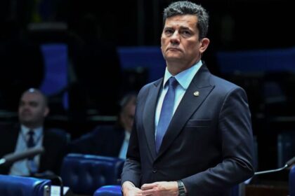 A Crítica cita pesquisa realizada pela Paraná Pesquisas no Estado do Paraná.
